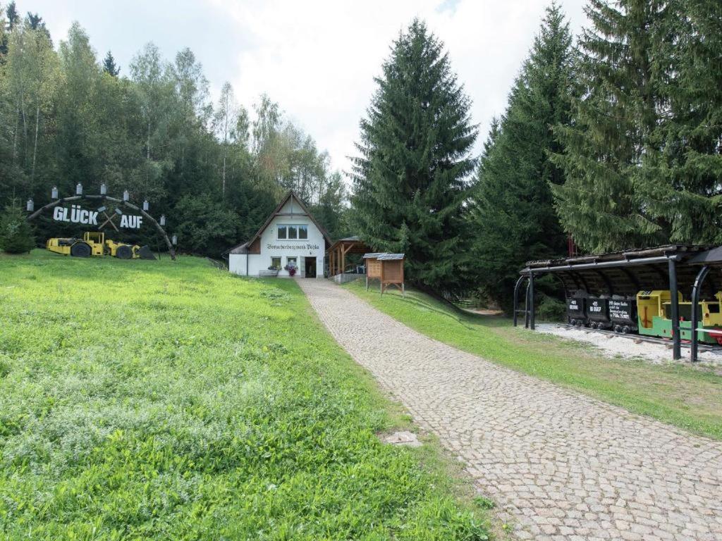Ferienwohnung Ripa Erzgebirge In Schwarzenberg Schwarzenberg/Erzgebirge Exterior foto